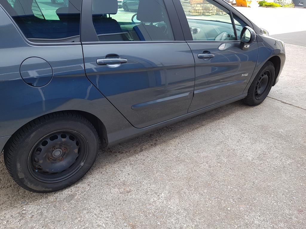 machinery and vehicles from the electric installation sector-3