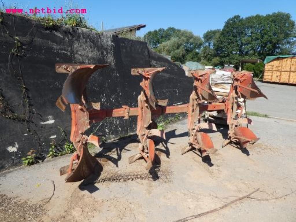 Well-maintained machines of agriculture / energy production-2