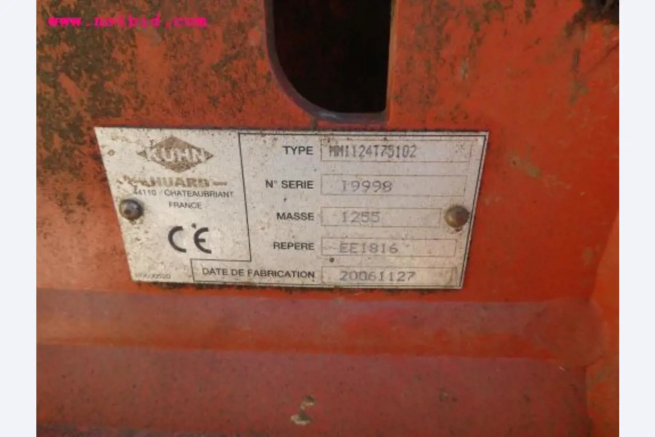 Well-maintained machines of agriculture / energy production-3