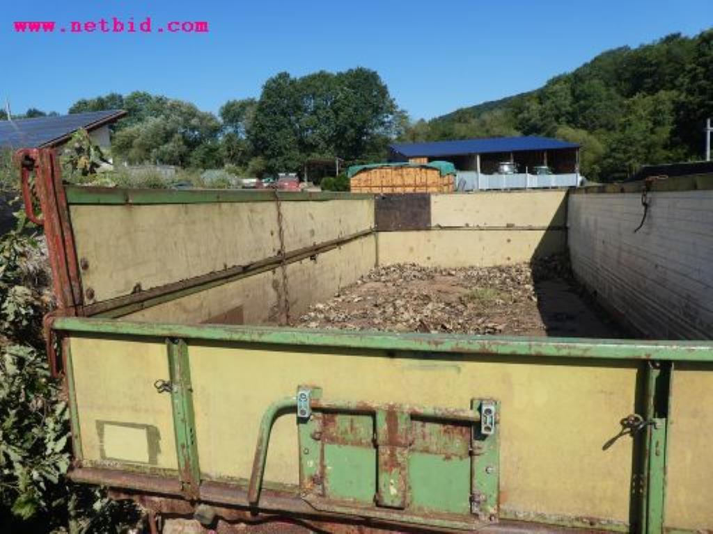 Well-maintained machines of agriculture / energy production-3