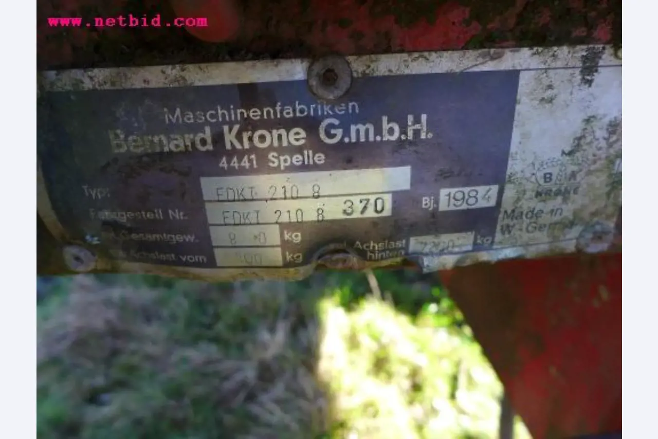 Well-maintained machines of agriculture / energy production-5