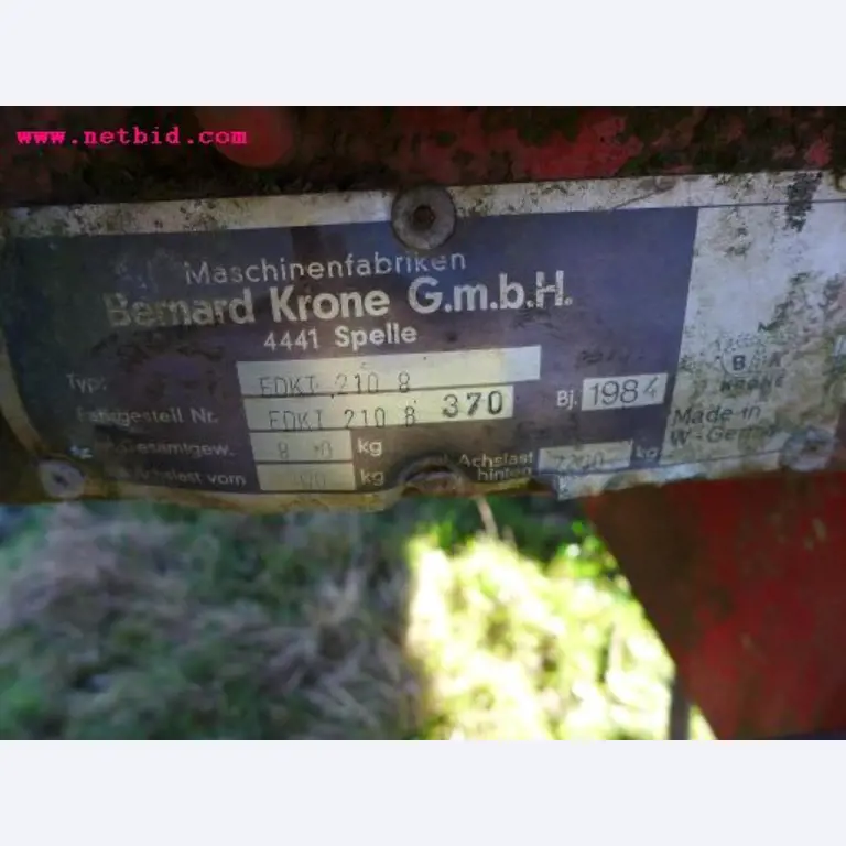 Well-maintained machines of agriculture / energy production-5