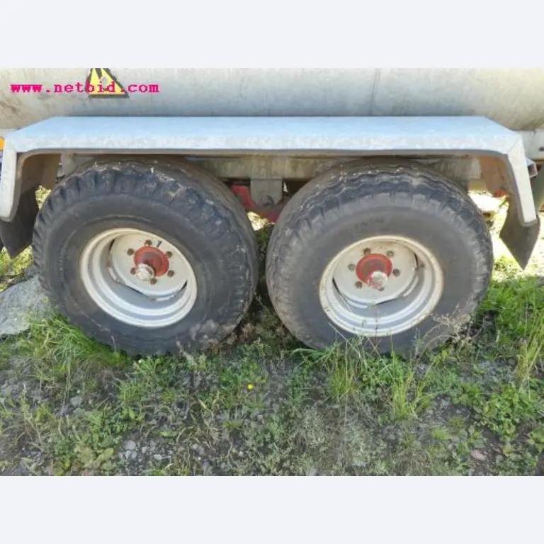 Well-maintained machines of agriculture / energy production-5