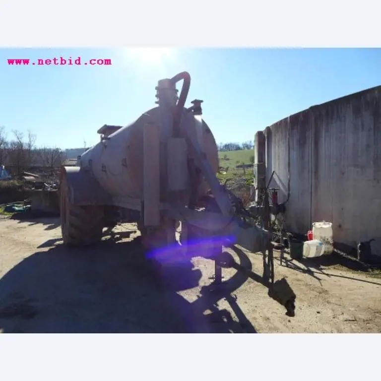 Well-maintained machines of agriculture / energy production-3