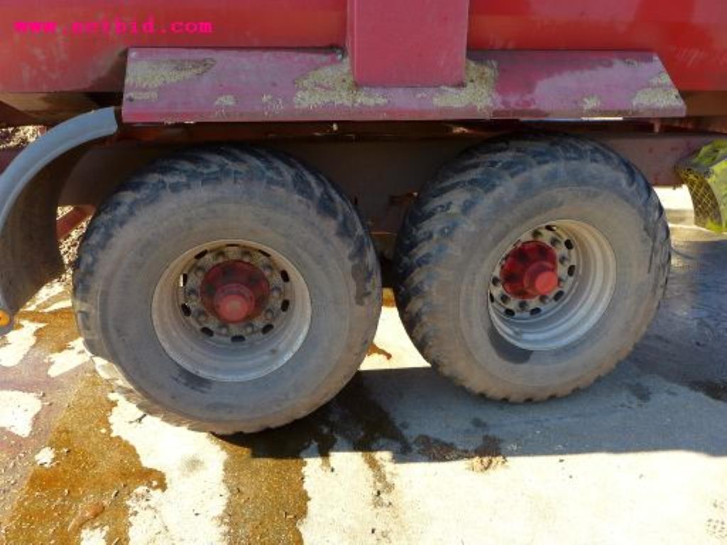 Well-maintained machines of agriculture / energy production-5