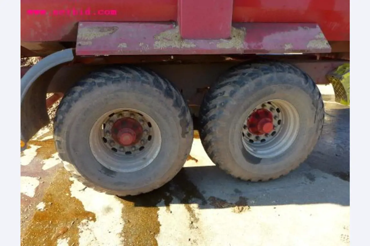 Well-maintained machines of agriculture / energy production-5