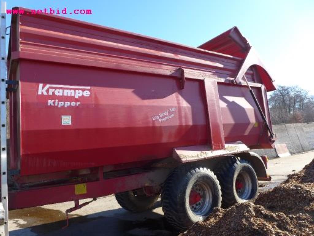 Well-maintained machines of agriculture / energy production-6