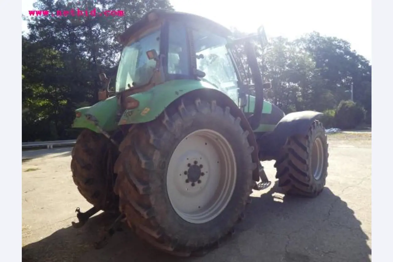 Well-maintained machines of agriculture / energy production-12