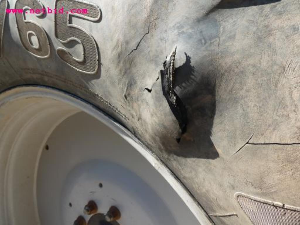 Well-maintained machines of agriculture / energy production-15