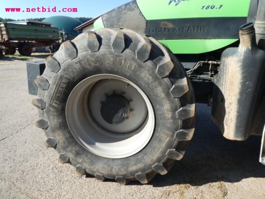 Well-maintained machines of agriculture / energy production-19