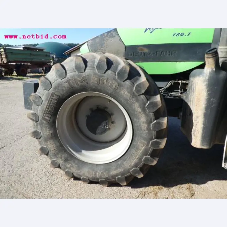 Well-maintained machines of agriculture / energy production-19