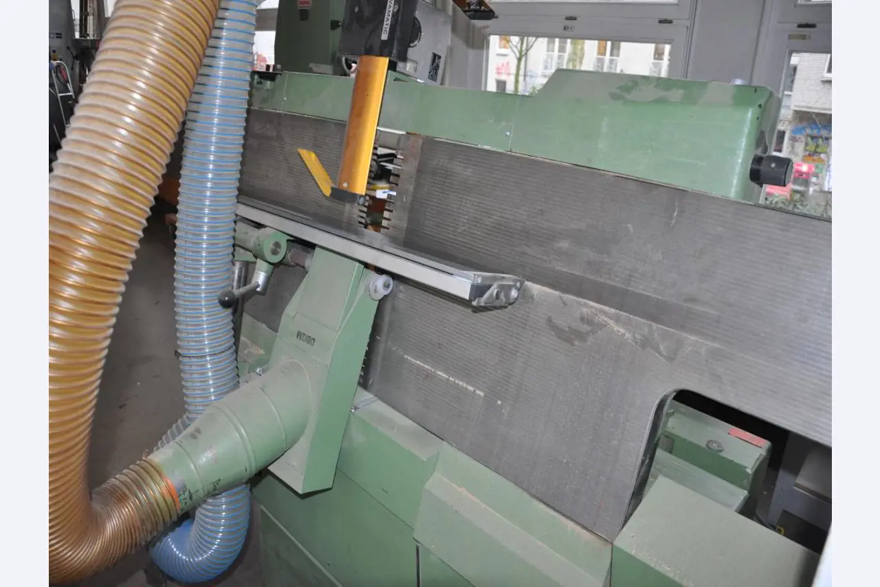 Werkstattausrüstung einer Lehrwerkstatt-9