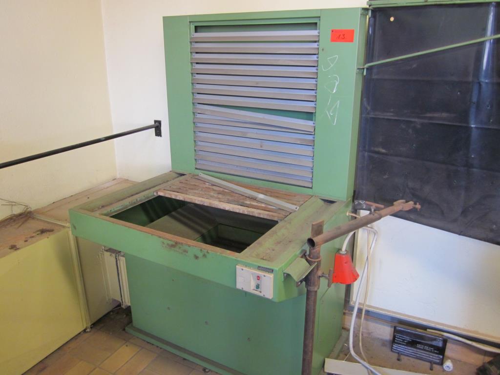 Workshop equipment of a training workshop-14