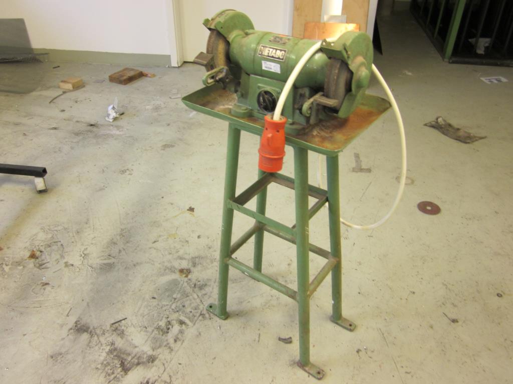 Workshop equipment of a training workshop-2