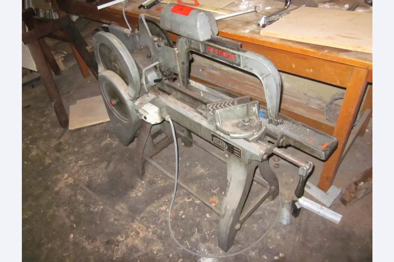 Workshop equipment of a training workshop-7