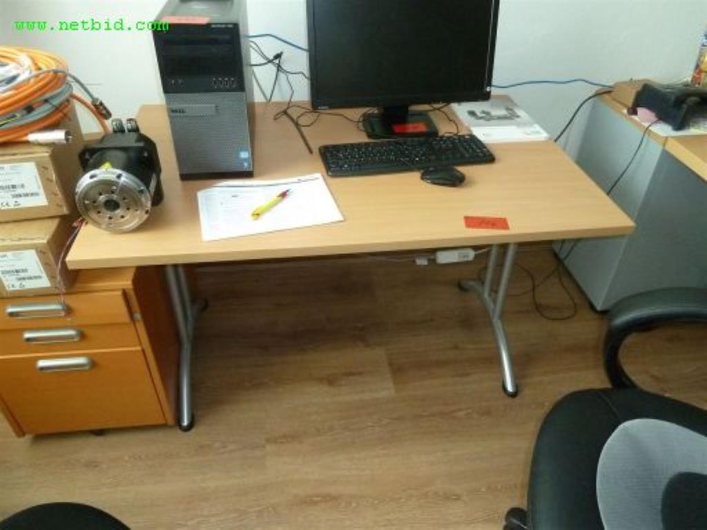 Gepflegte Betriebs- und Geschäftsausstattung<br>-2