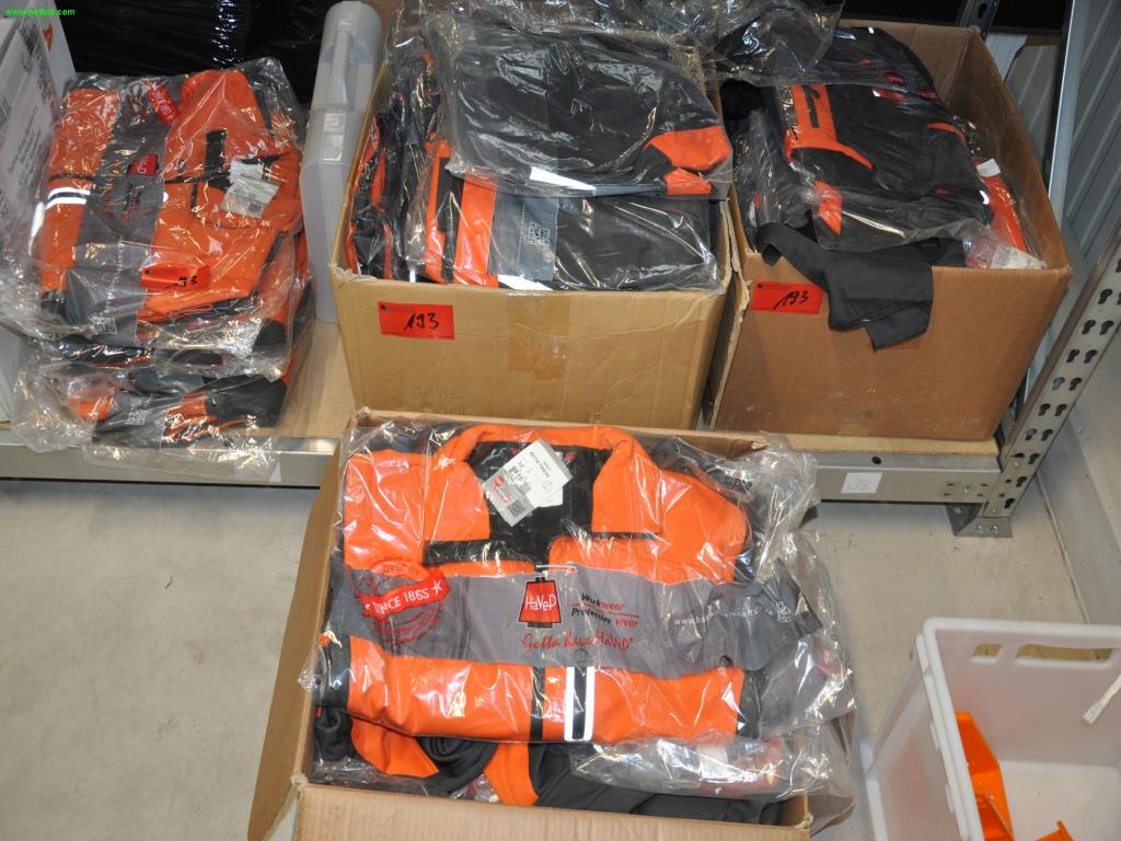 Maschinen, Werkzeuge, Handelsware / Werkstattausrüstung aus dem Umfeld<br> KFZ-Handwerk / Reifendienst-1