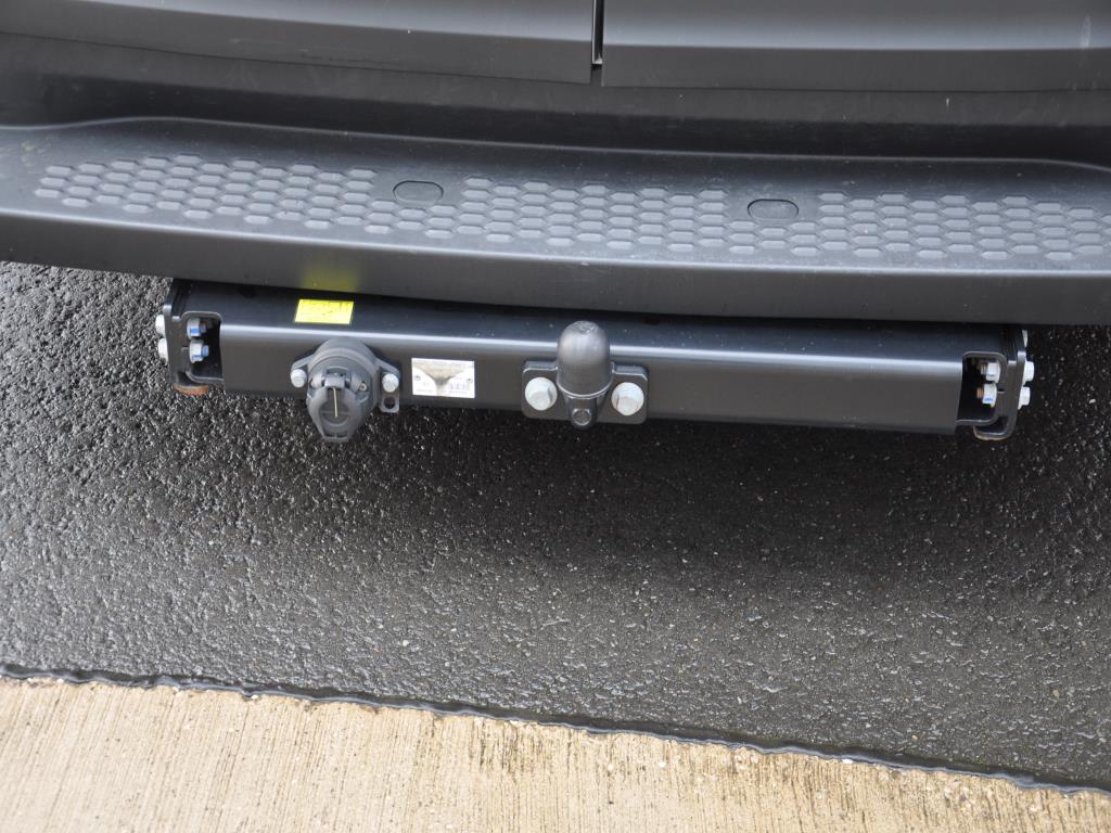 Machines, tools, merchandise / workshop equipment of the automobile sector / <br>tyre service-3