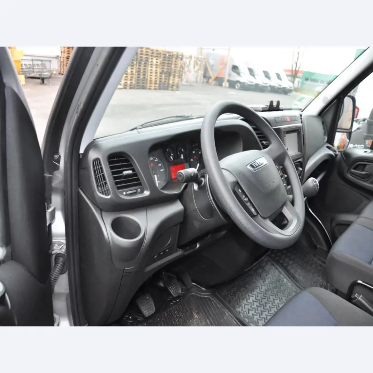 Machines, tools, merchandise / workshop equipment of the automobile sector / <br>tyre service-7