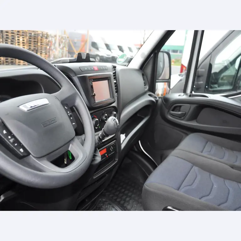 Machines, tools, merchandise / workshop equipment of the automobile sector / <br>tyre service-8