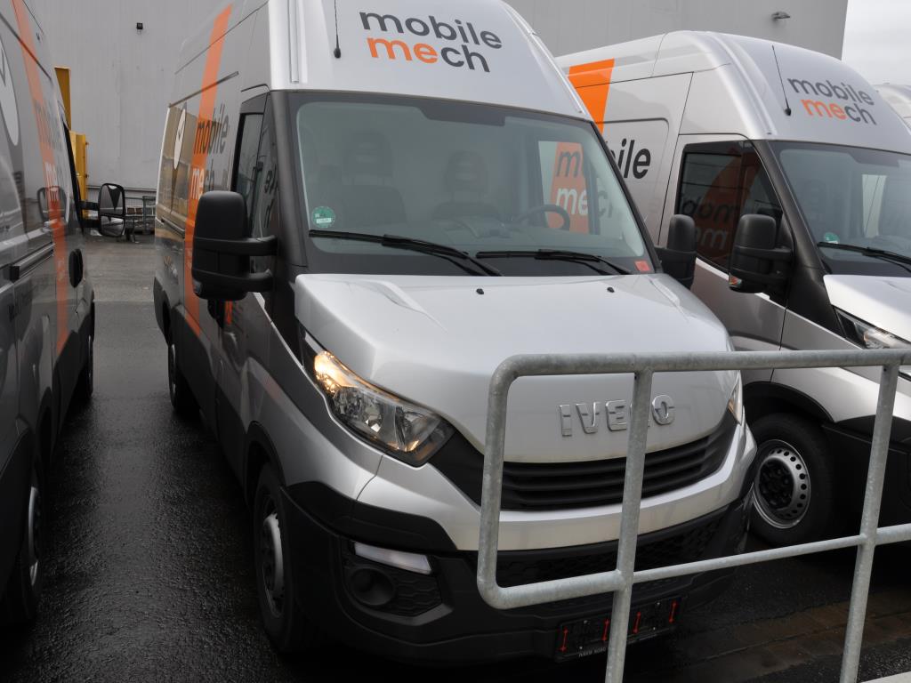 Machines, tools, merchandise / workshop equipment of the automobile sector / <br>tyre service-2