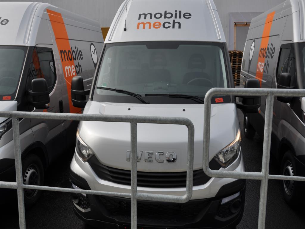 Machines, tools, merchandise / workshop equipment of the automobile sector / <br>tyre service-3