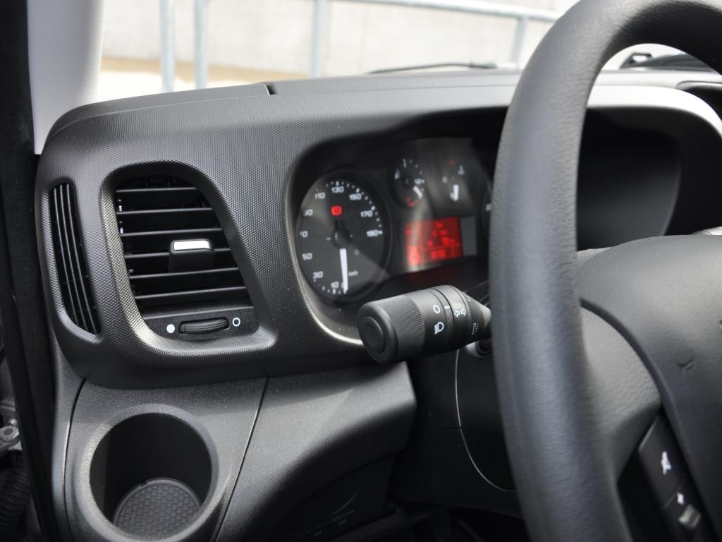 Machines, tools, merchandise / workshop equipment of the automobile sector / <br>tyre service-6