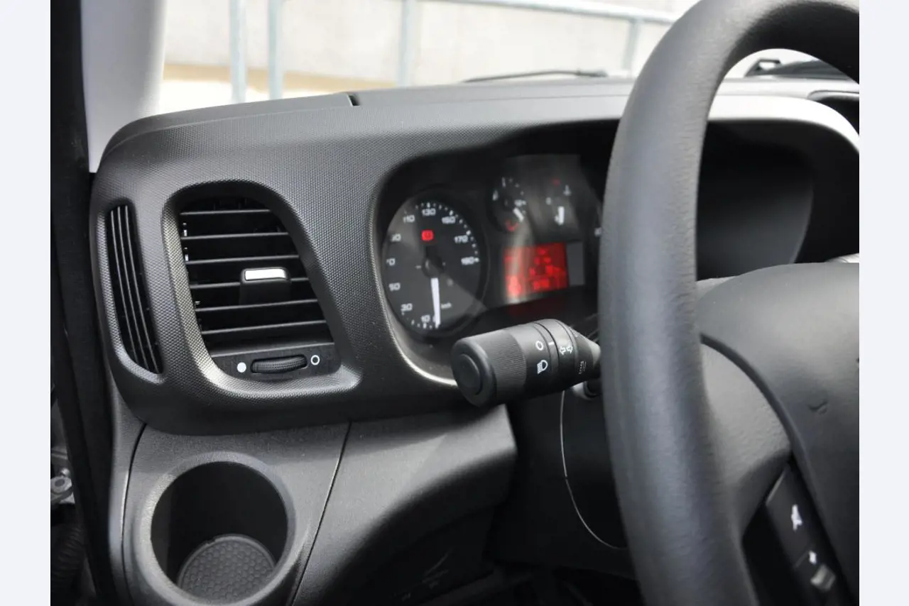 Machines, tools, merchandise / workshop equipment of the automobile sector / <br>tyre service-6