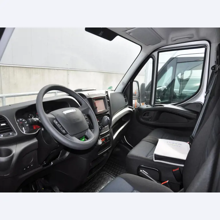 Machines, tools, merchandise / workshop equipment of the automobile sector / <br>tyre service-7