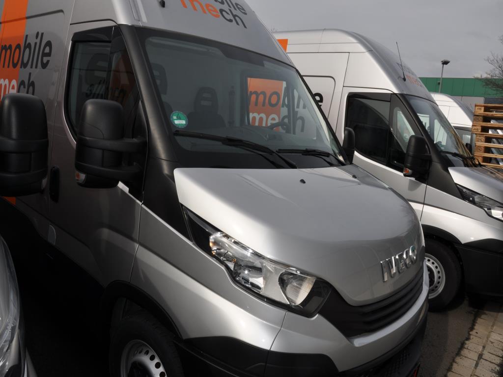 Machines, tools, merchandise / workshop equipment of the automobile sector / <br>tyre service-5