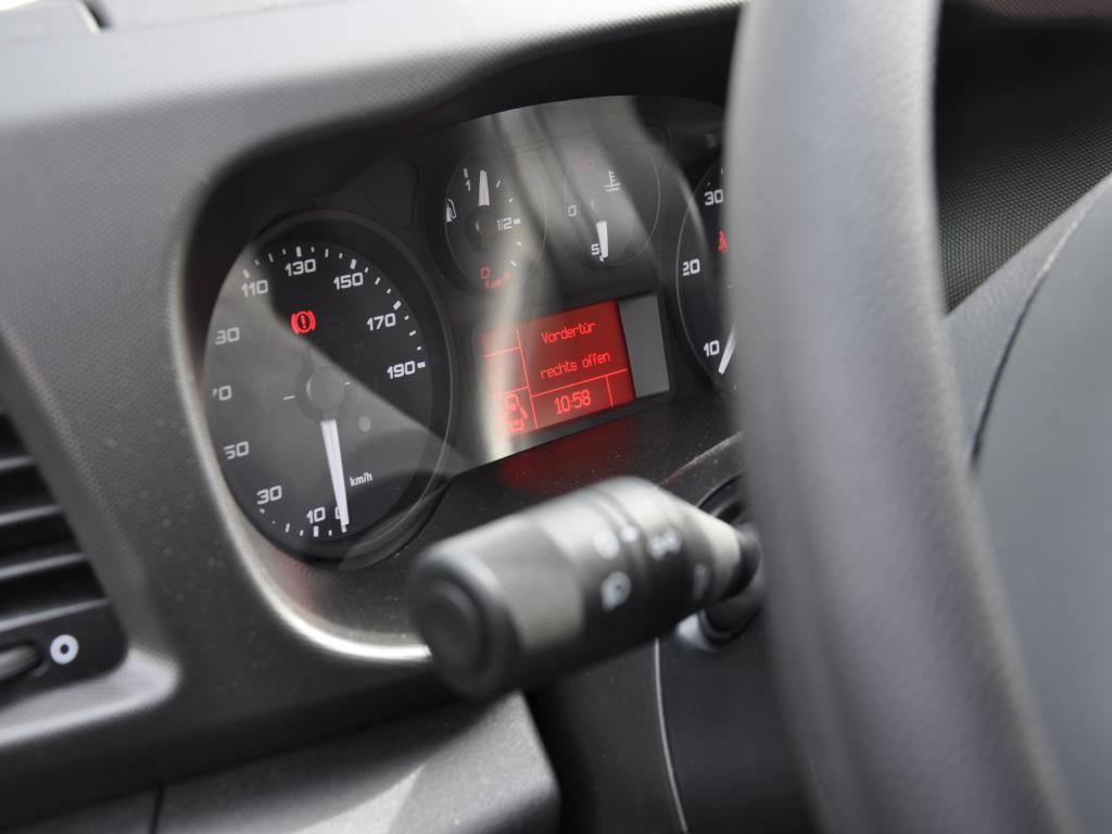 Machines, tools, merchandise / workshop equipment of the automobile sector / <br>tyre service-6