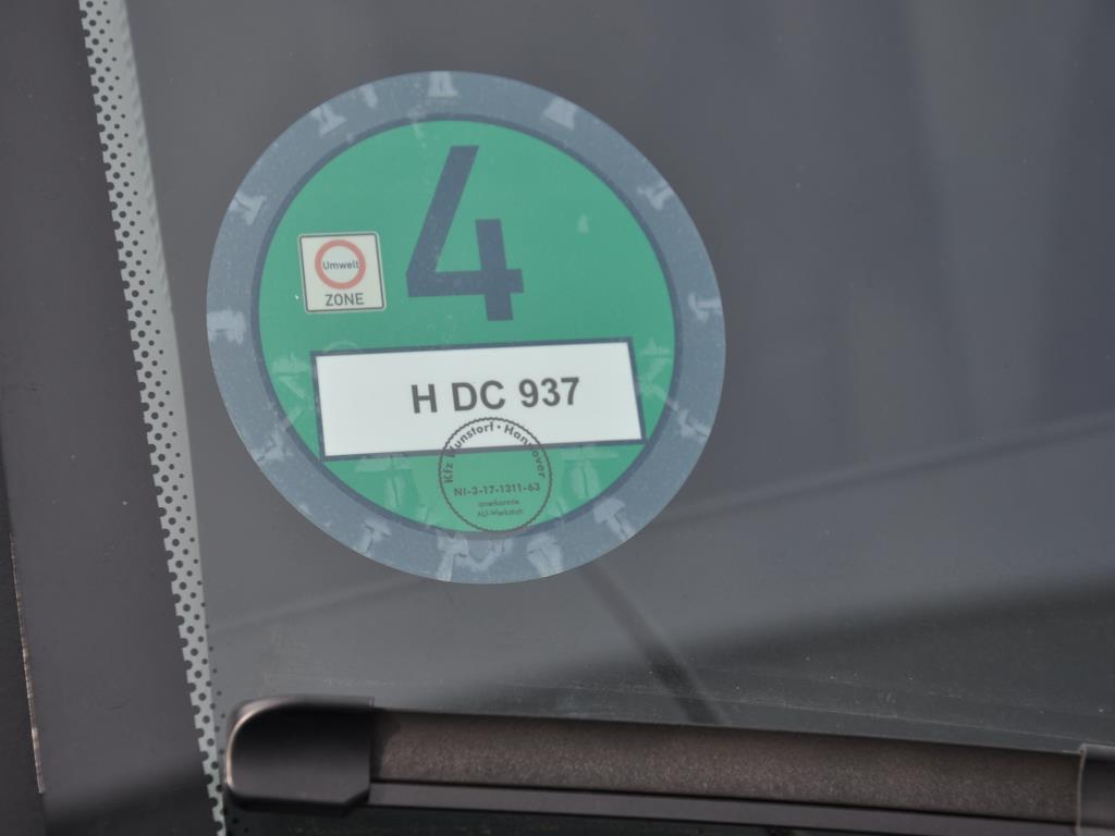 Machines, tools, merchandise / workshop equipment of the automobile sector / <br>tyre service-9