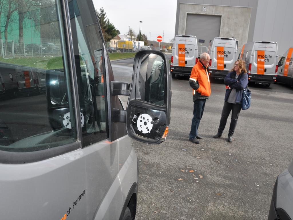 Machines, tools, merchandise / workshop equipment of the automobile sector / <br>tyre service-6