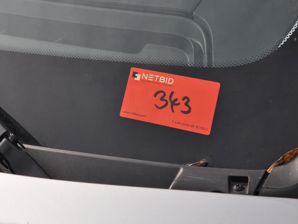 Machines, tools, merchandise / workshop equipment of the automobile sector / <br>tyre service-9