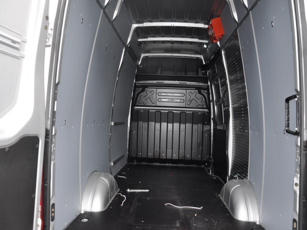 Machines, tools, merchandise / workshop equipment of the automobile sector / <br>tyre service-12