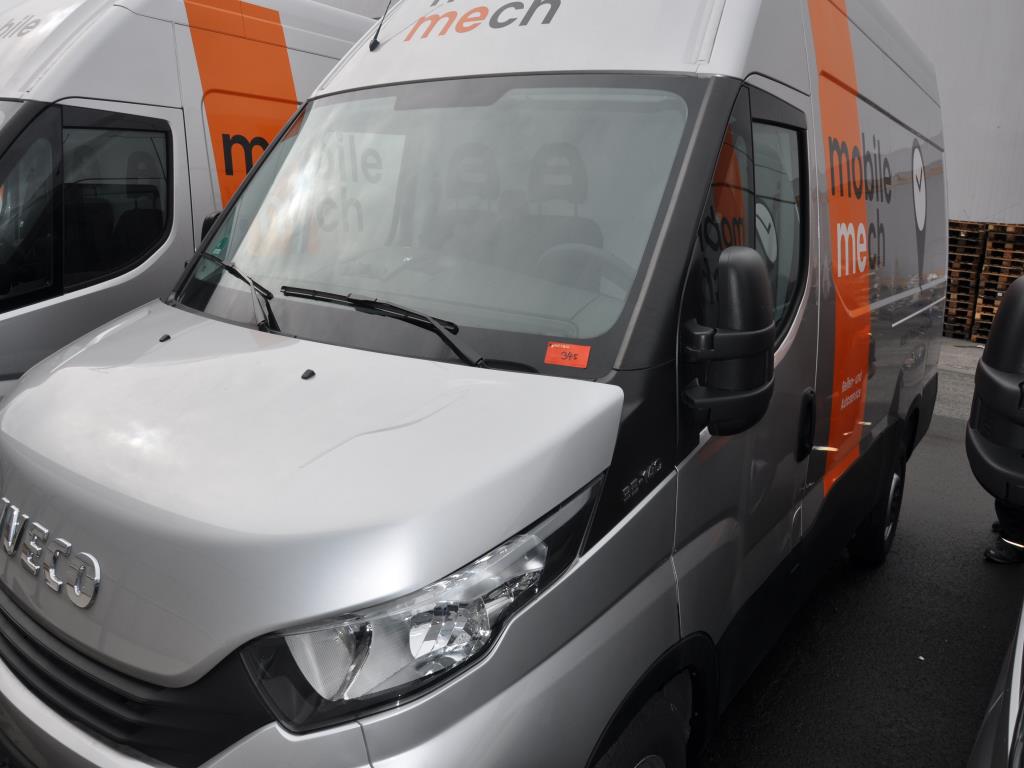 Machines, tools, merchandise / workshop equipment of the automobile sector / <br>tyre service-7