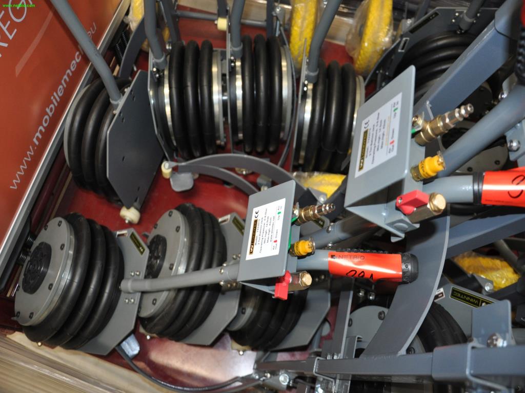 Maschinen, Werkzeuge, Handelsware / Werkstattausrüstung aus dem Umfeld<br> KFZ-Handwerk / Reifendienst-3