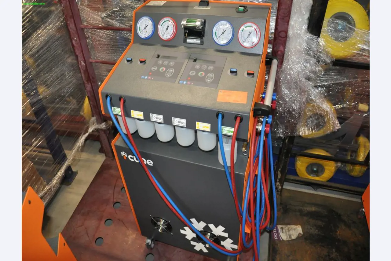 Máquinas, ferramentas, mercadorias / equipamento de oficina do ambiente<br> Comércio automóvel / serviço de pneus-1