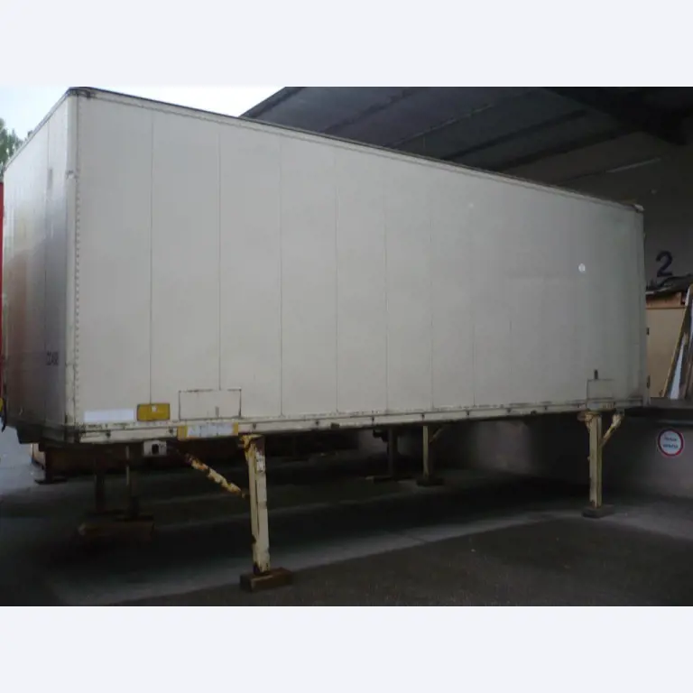 Vehicle fleet of freight forwarder-1