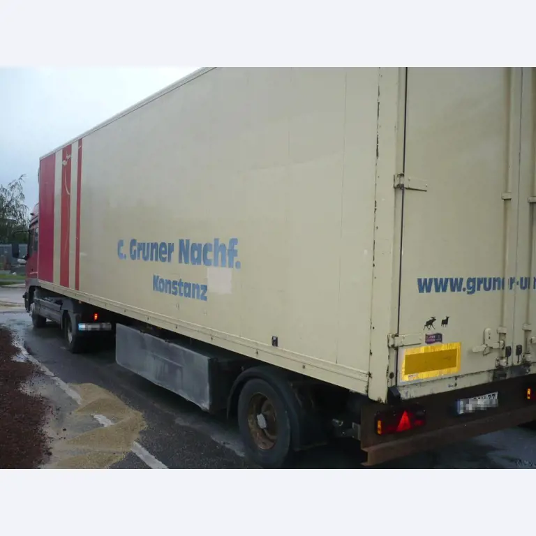 Vehicle fleet of freight forwarder-4