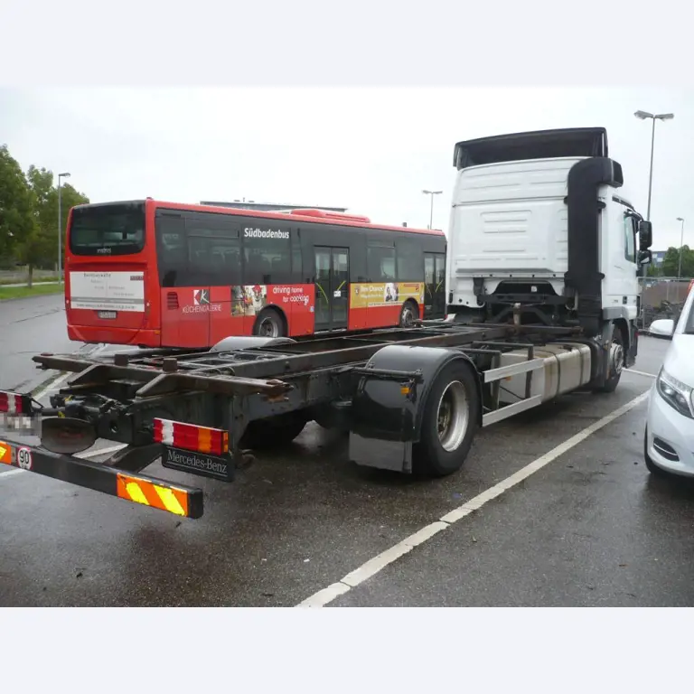 Vehicle fleet of freight forwarder-4