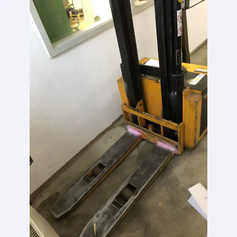 no longer required machinery / equipment from a training workshop-3