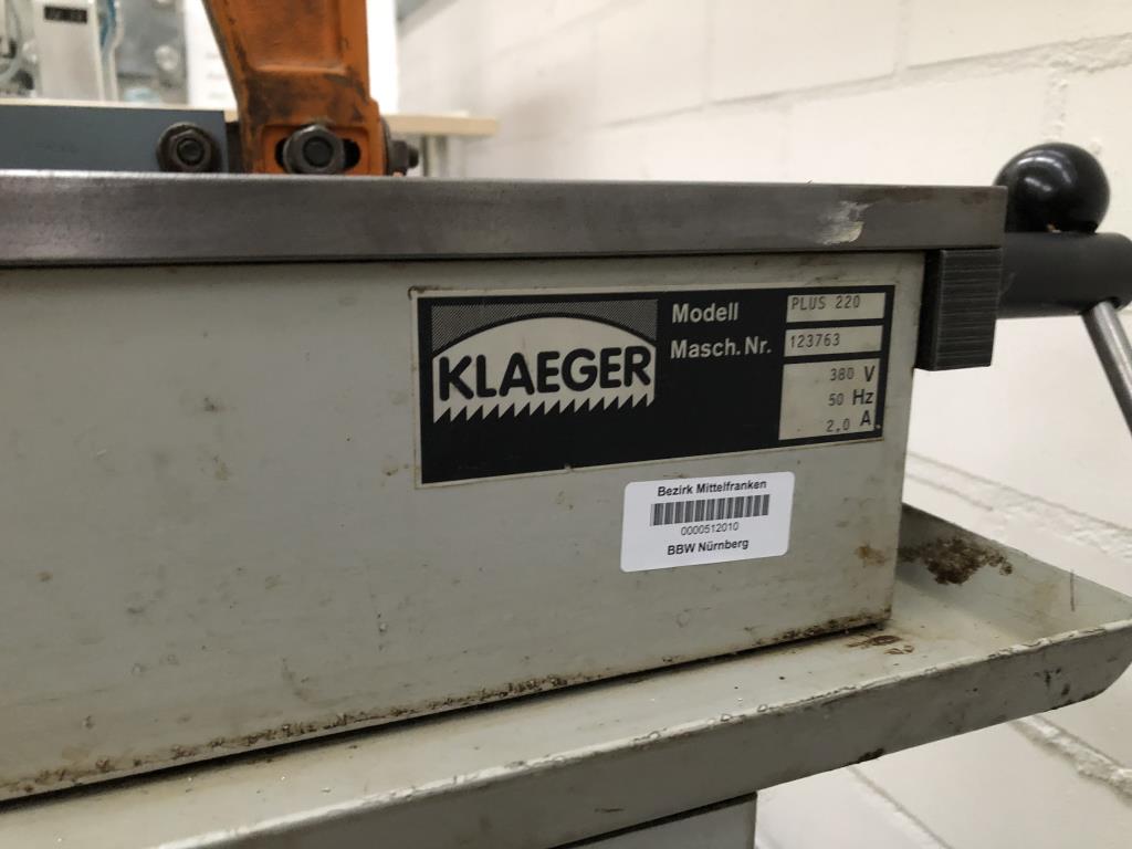 
nicht mehr benötigte Maschinen/ Gerätschaften aus einer Lehrwerkstatt -3