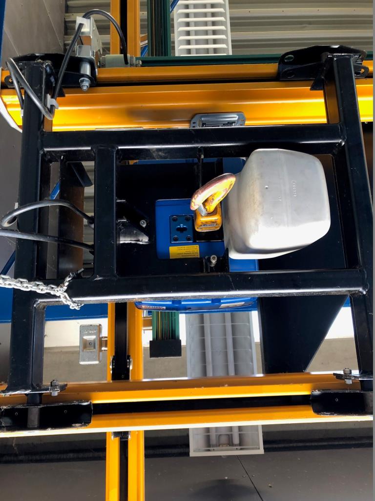 no longer required machinery / equipment from a training workshop-5