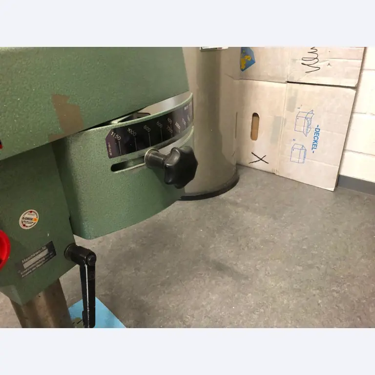 nicht mehr benötigte Maschinen/ Gerätschaften aus einer Lehrwerkstatt -3