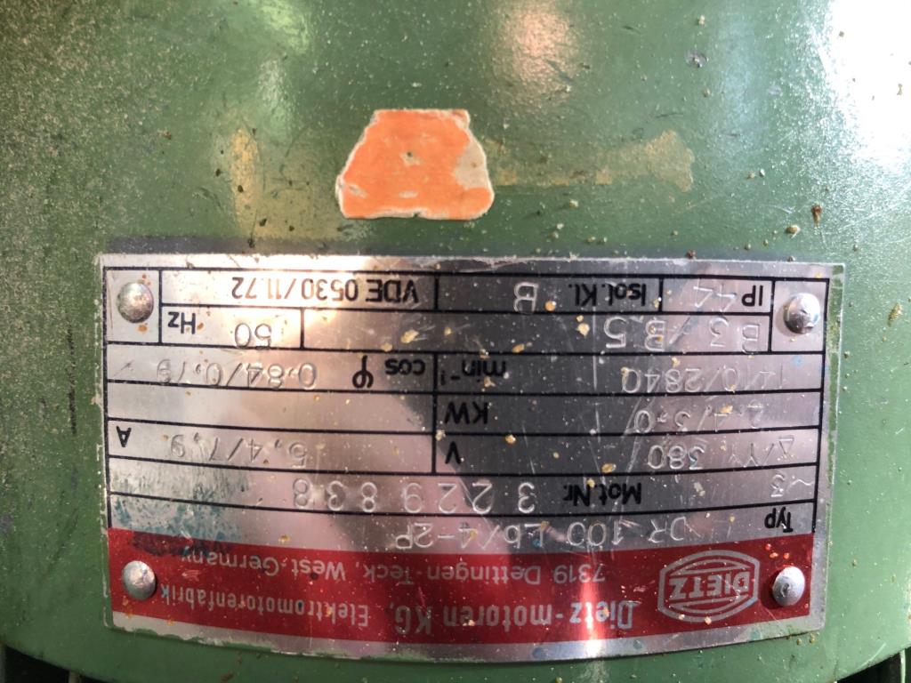 no longer required machinery / equipment from a training workshop-2