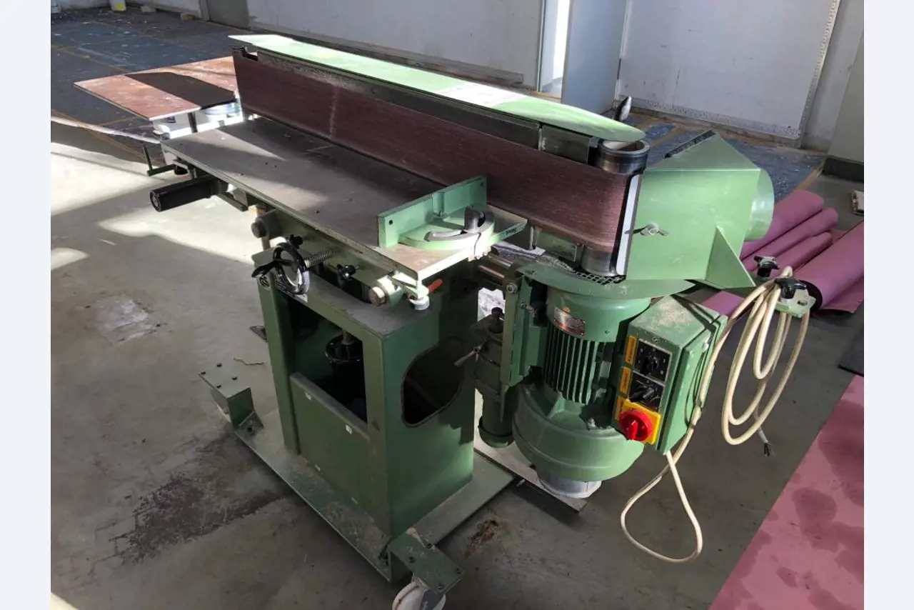no longer required machinery / equipment from a training workshop-1