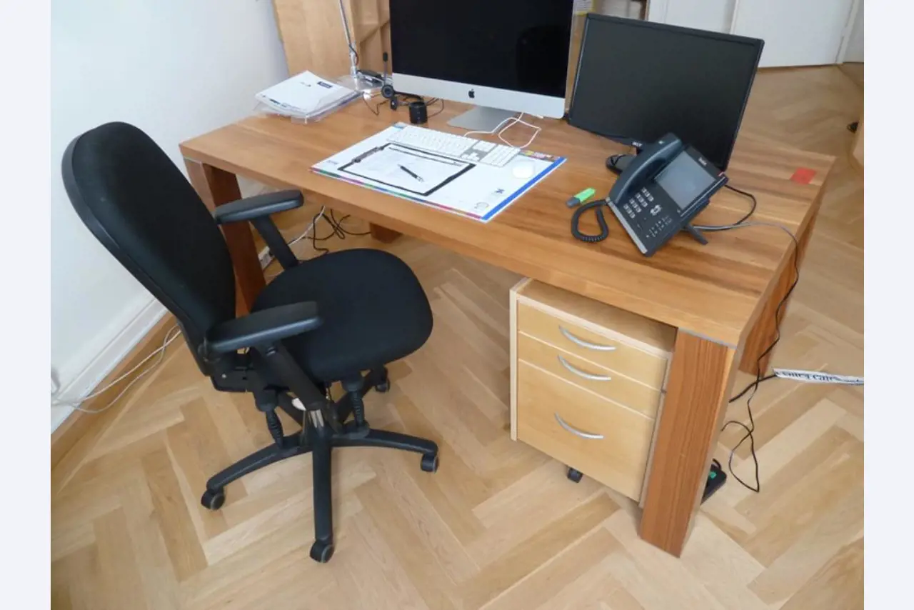 well-maintained business and office equipment-3