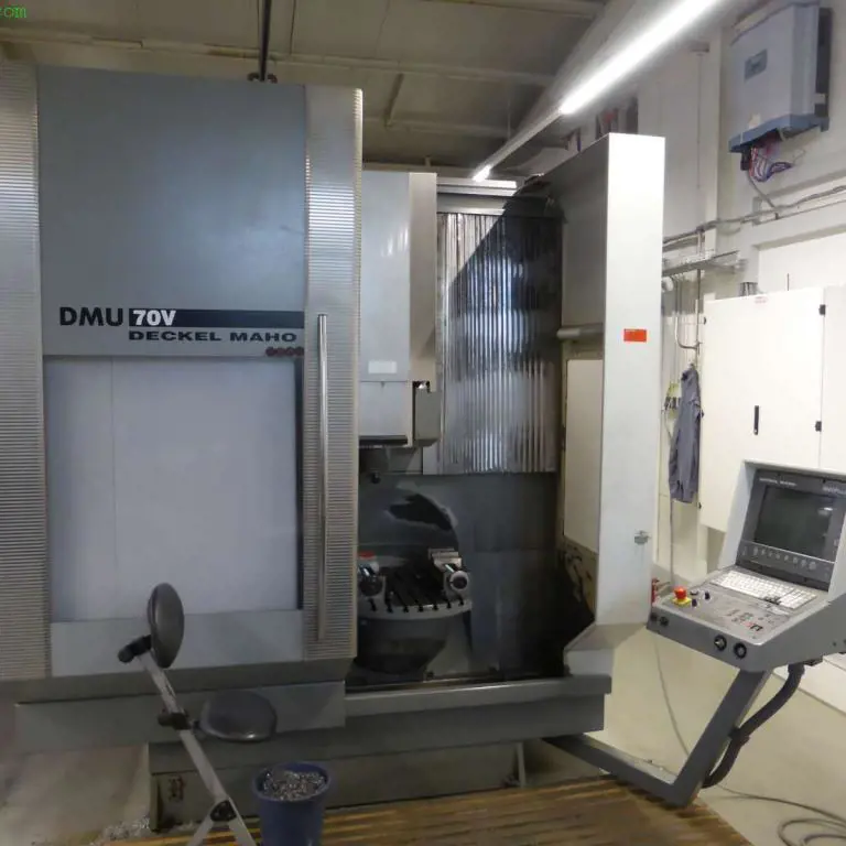 Centro de mecanizado CNC Deckel-MAHO DMU70V