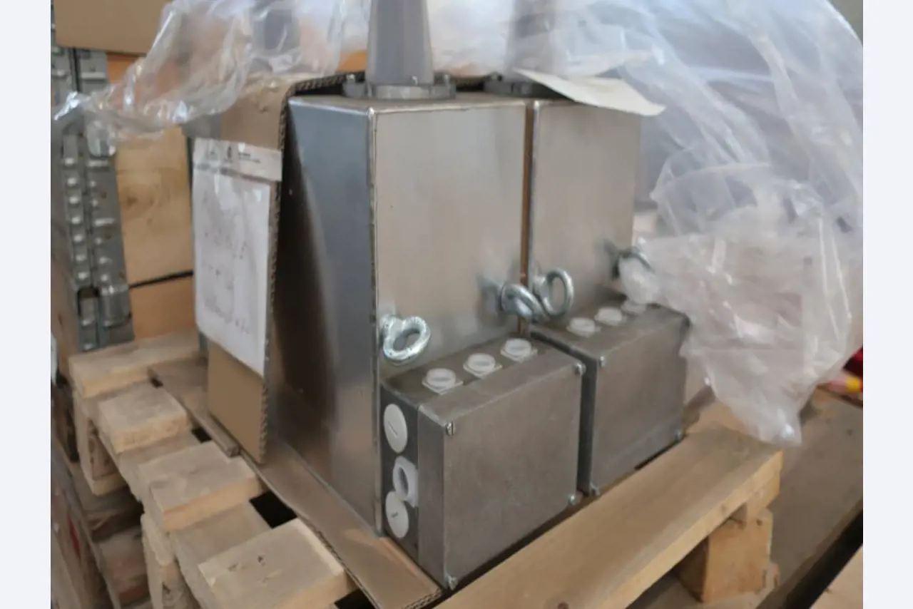 Sale of the no longer needed assets formerly used by an international manufacturer of wind turbines
-1